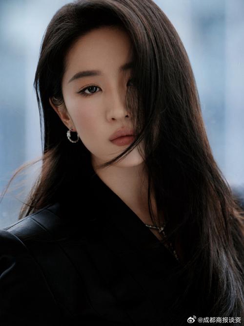 活久见！刘亦菲朱一龙Vogue洛杉矶同框，这拉扯感真的绝绝子！