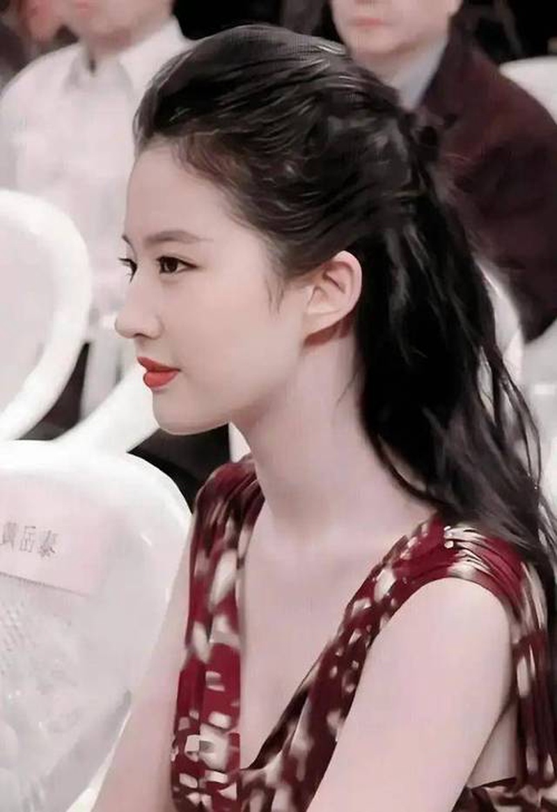 救命！刘亦菲朱一龙同框绝了 东方美学输出太顶